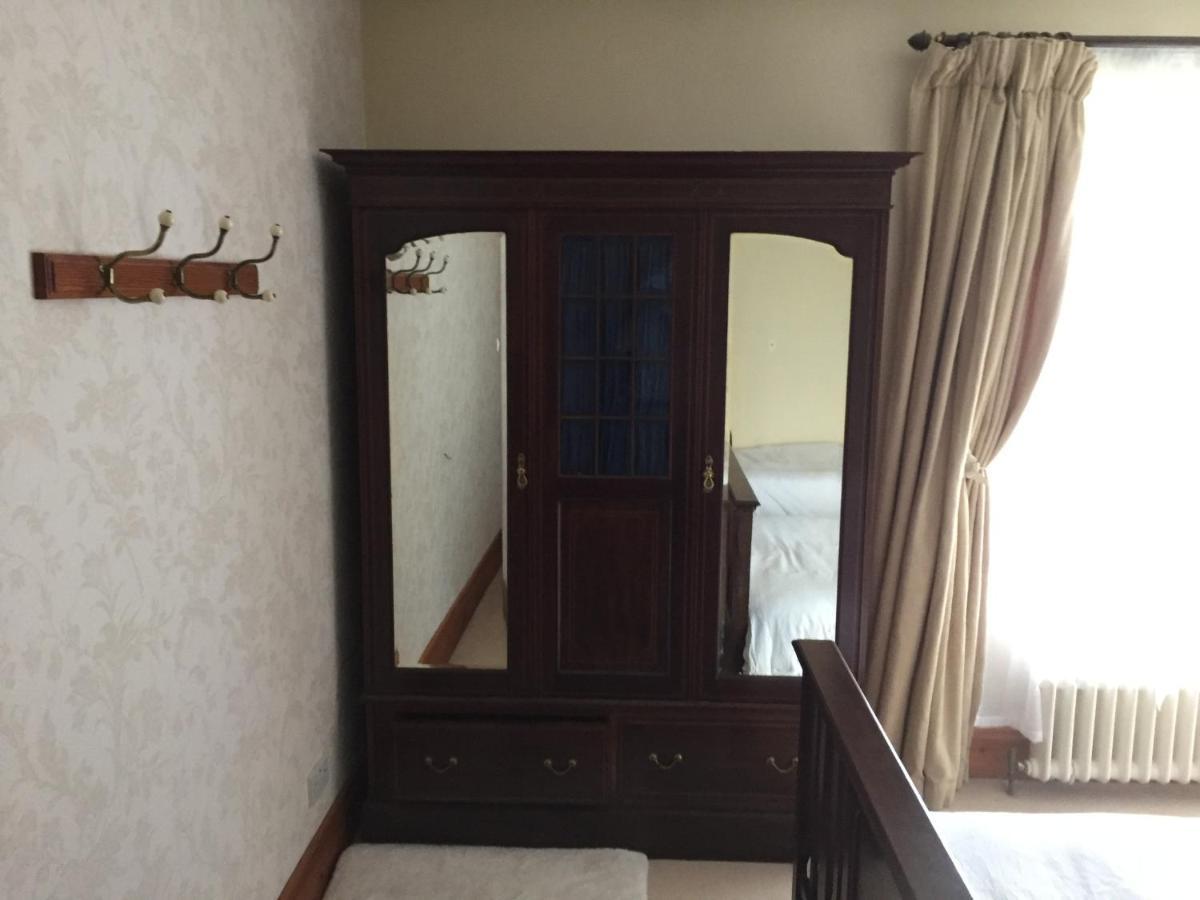 Brackfield House Hotel Killaloo ภายนอก รูปภาพ