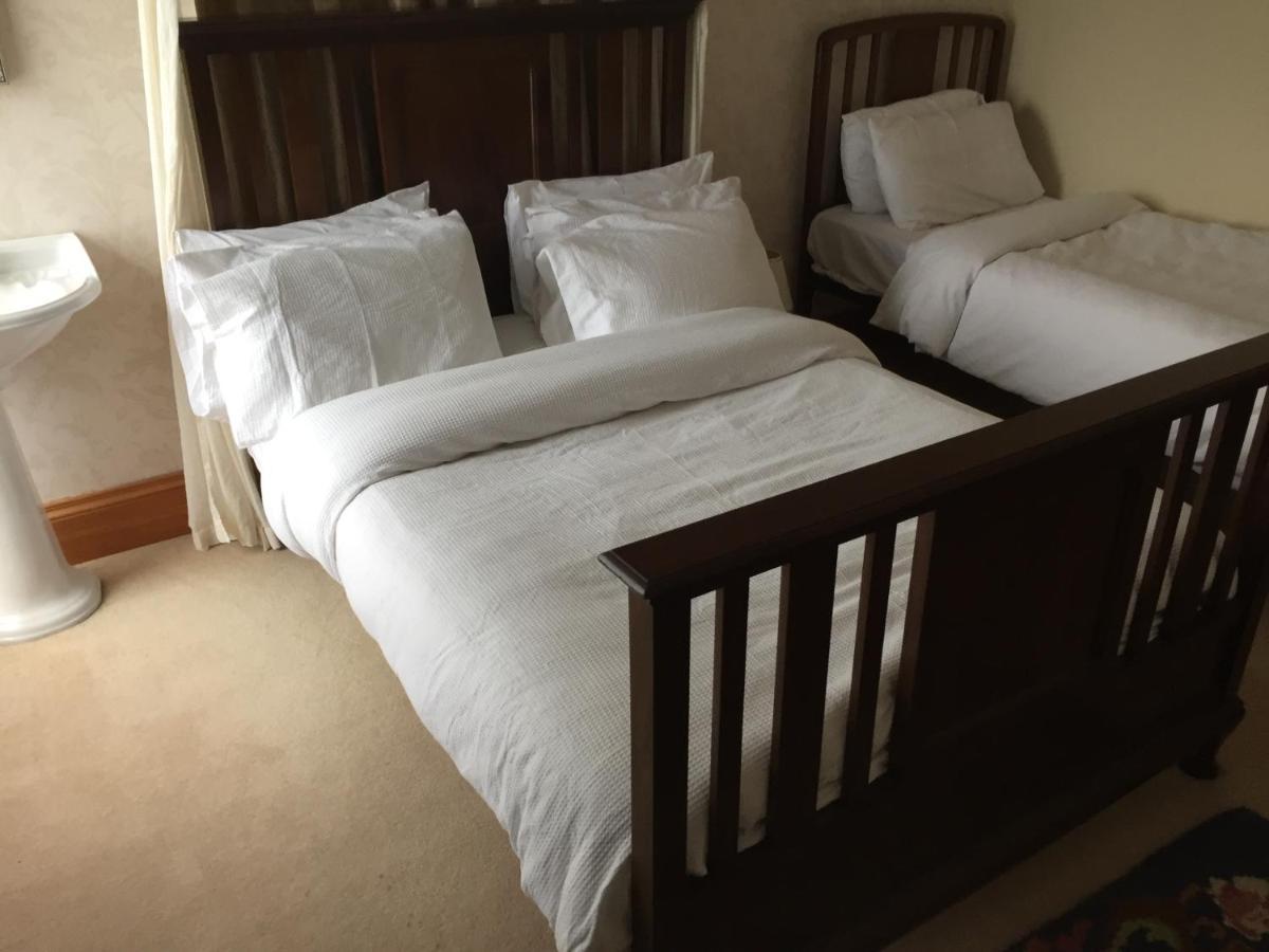 Brackfield House Hotel Killaloo ภายนอก รูปภาพ